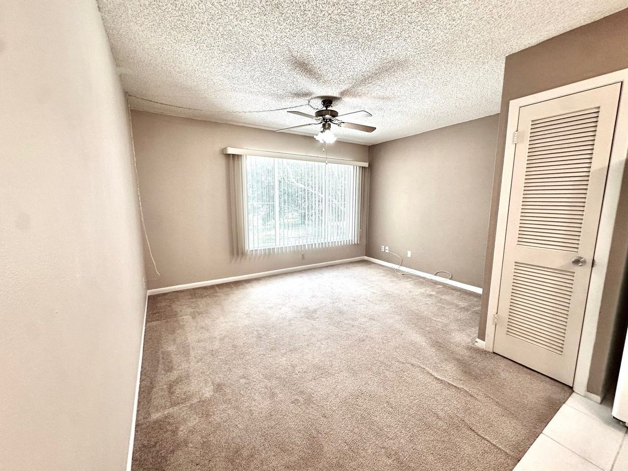 2287 Philippine Dr #29 - Photo 4 of 23