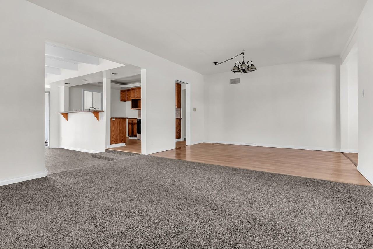 6120 E Walton St - Photo 3 of 31