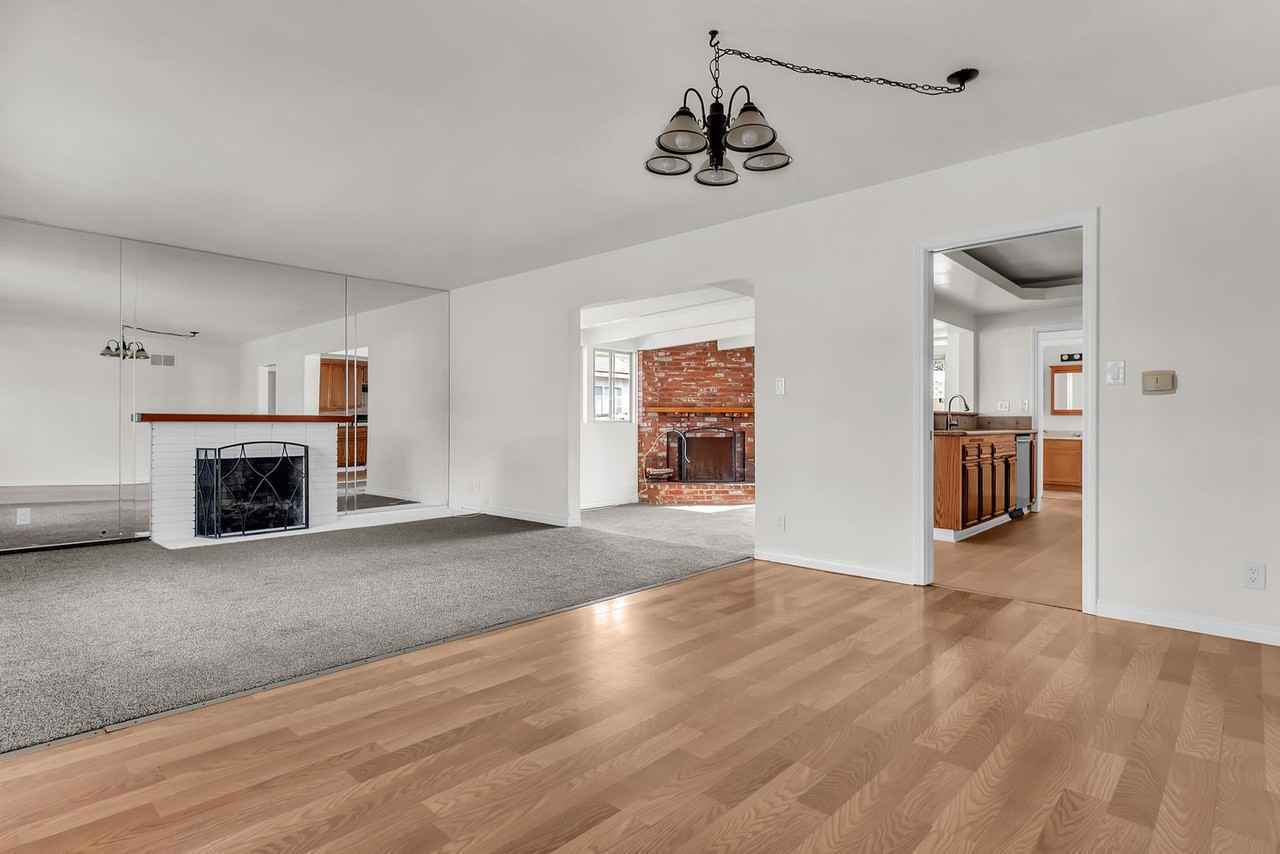 6120 E Walton St - Photo 7 of 31