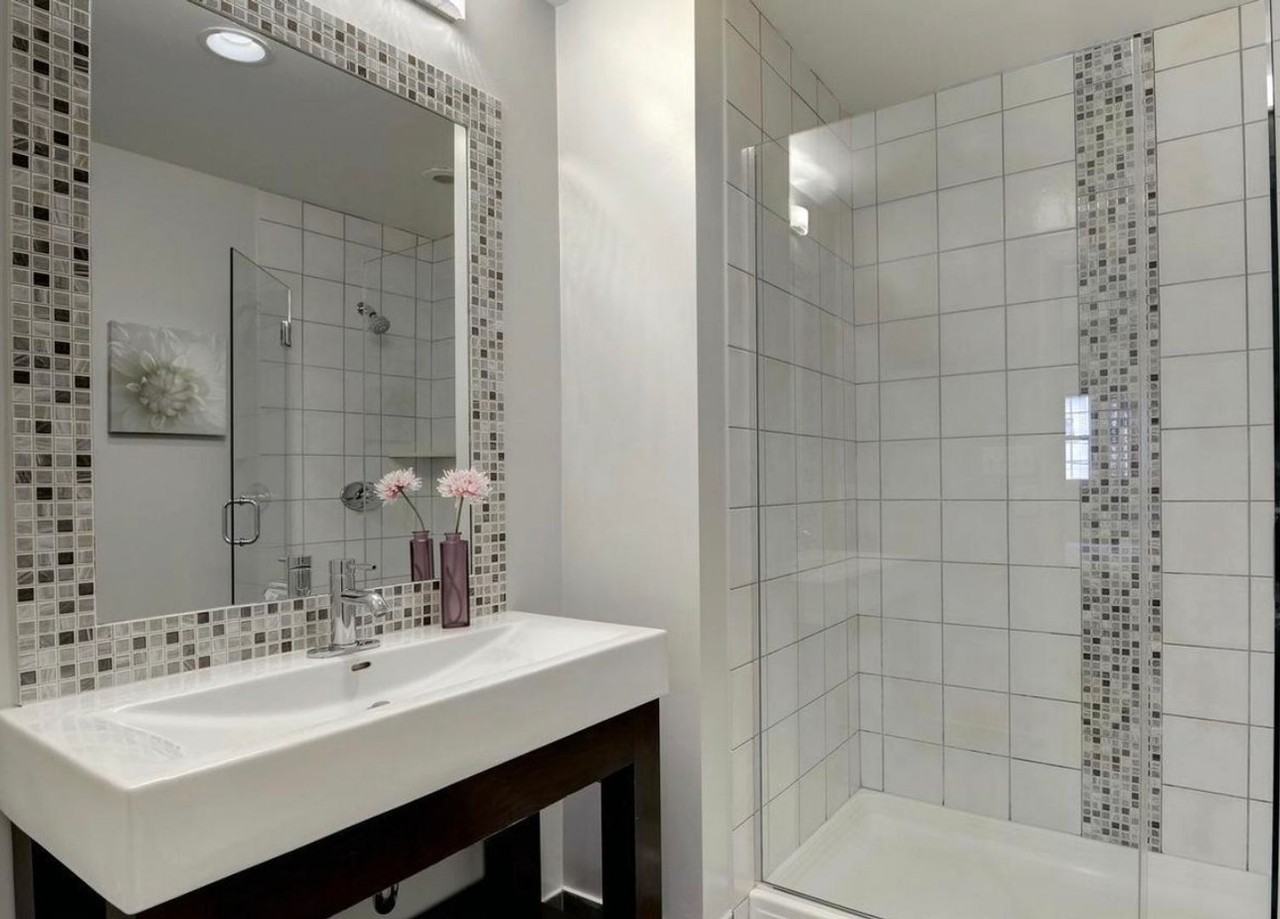 1129 Columbia Rd Nw - Photo 4 of 8