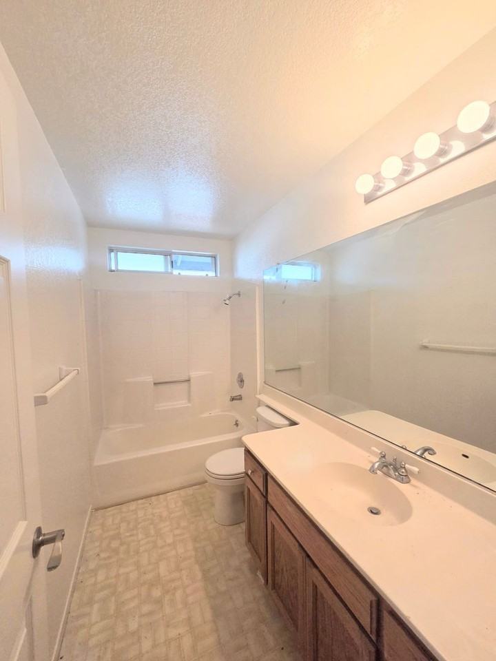 126 Keyt Way - Photo 5 of 13