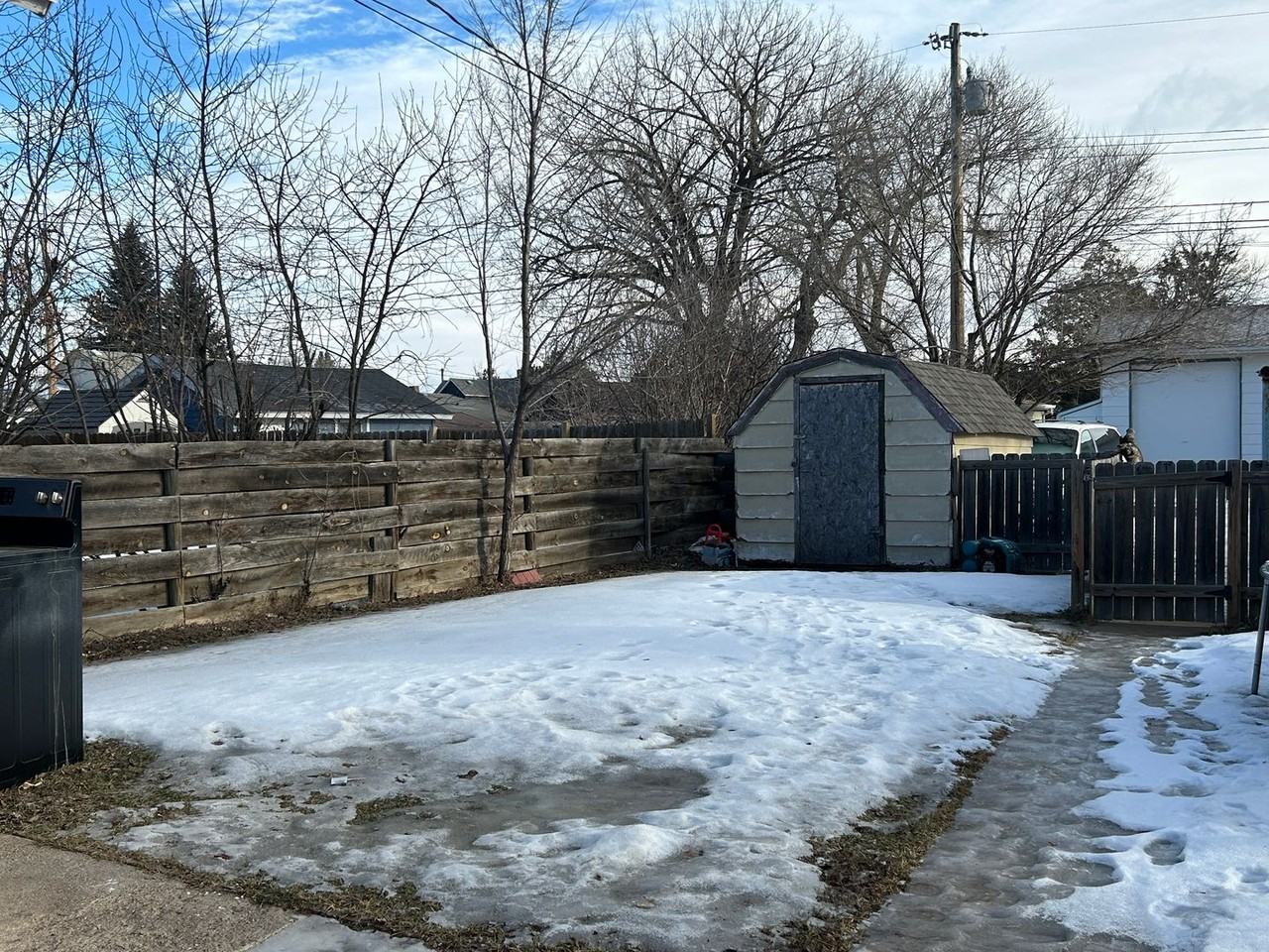 127 3rd Ave Sw - Photo 3 of 14