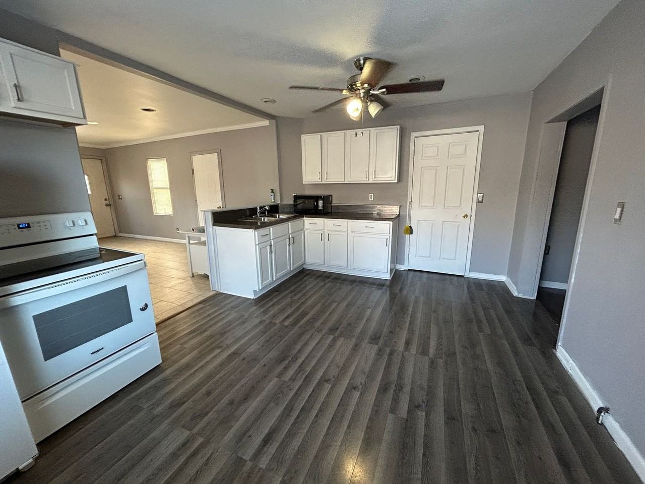 127 3rd Ave Sw - Photo 7 of 14