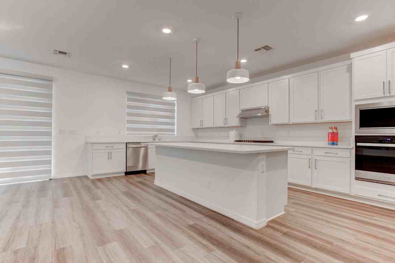 10269 Lofty Knoll St - Photo 6 of 50