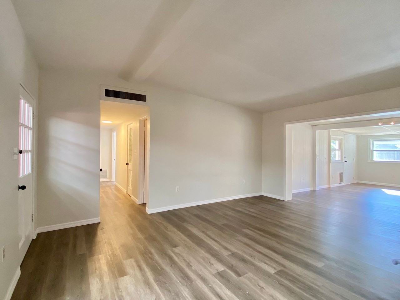 1348 Franklin St - Photo 7 of 37