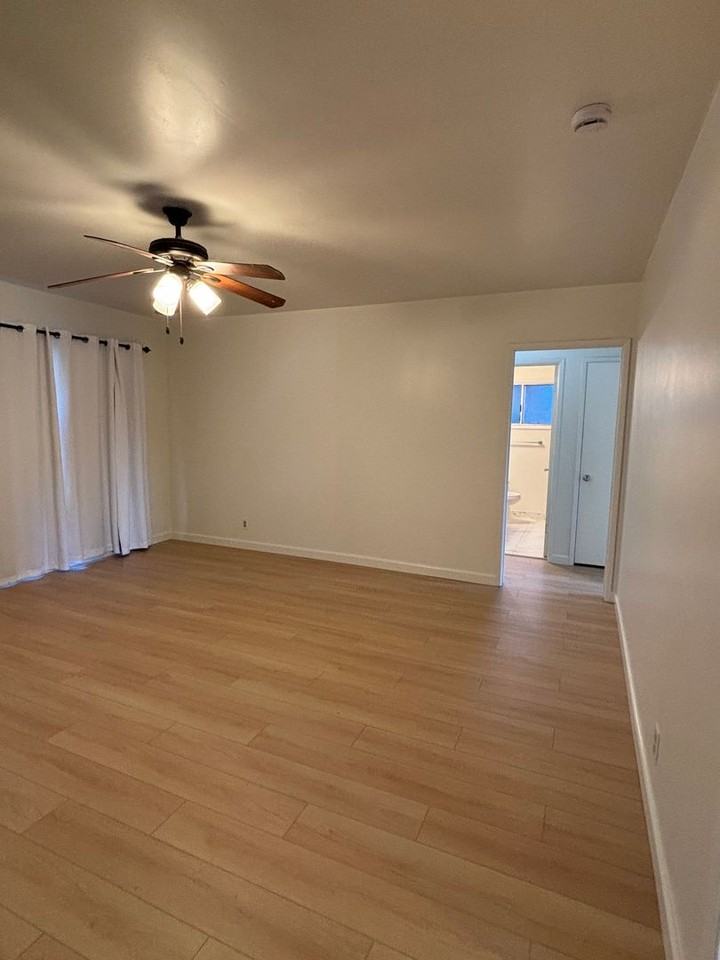 4341 Knoxville Ave - Photo 4 of 10