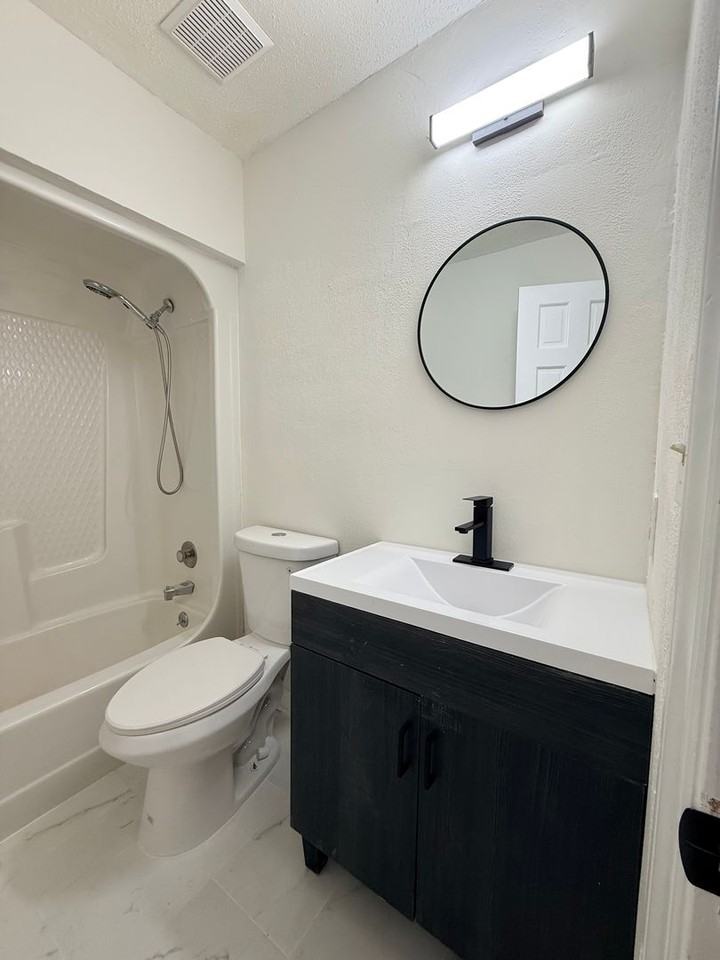 723 Dunbarton Rd - Photo 2 of 18