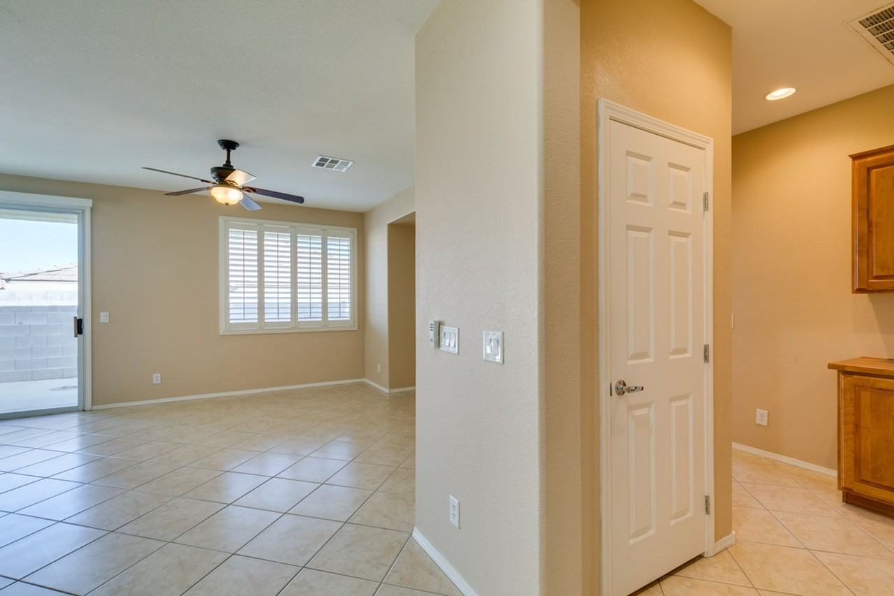 6290 Majestic Hills Ave - Photo 3 of 45