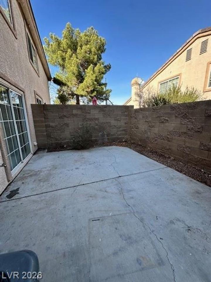 1620 Coal Valley Dr - Photo 3 of 32