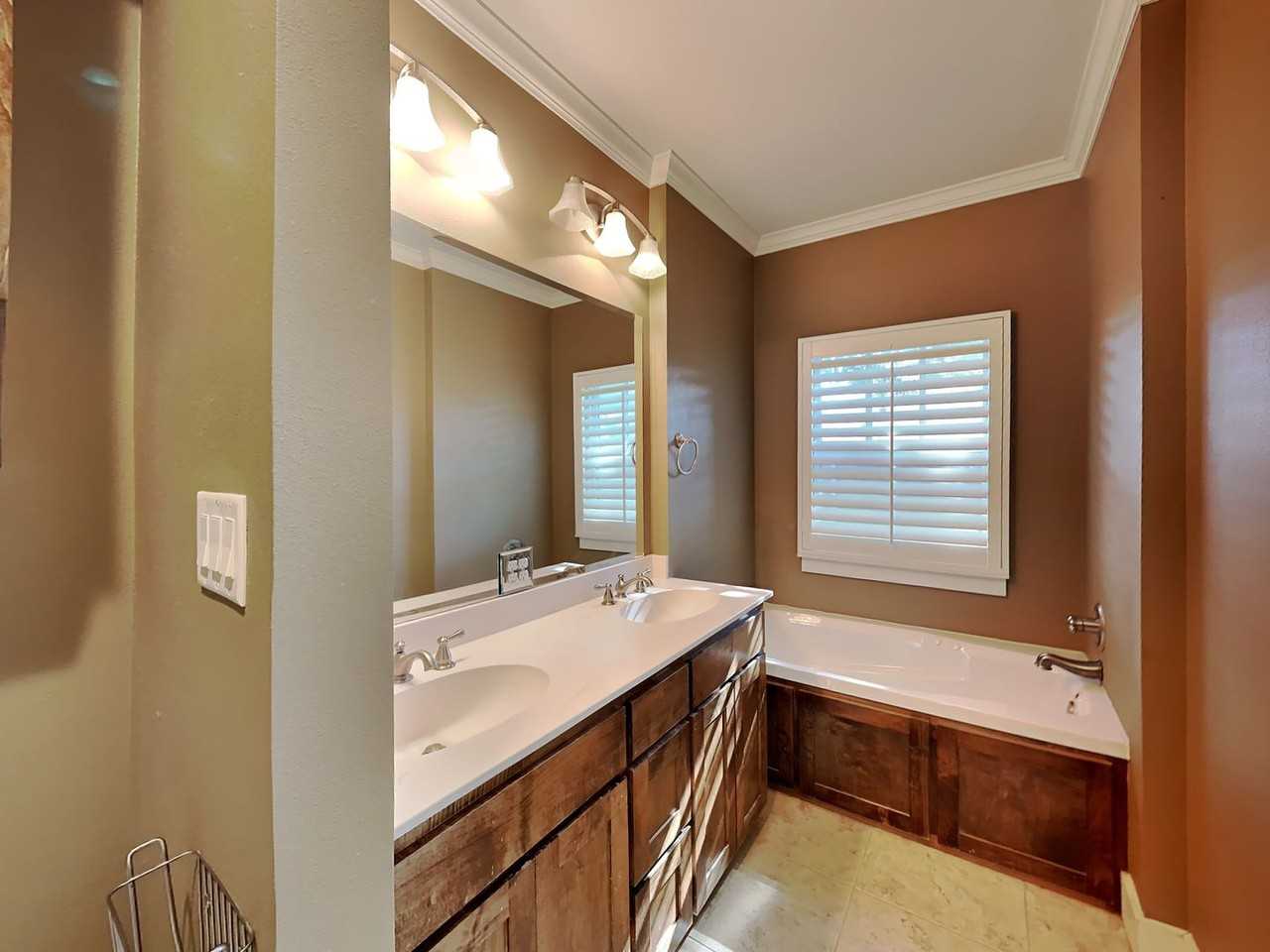 2341 Alston Ave - Photo 7 of 20