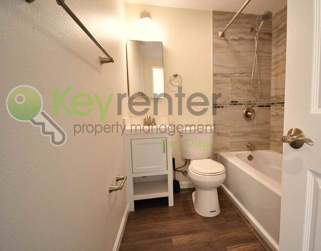 2604 Palace Dr - Photo 5 of 27