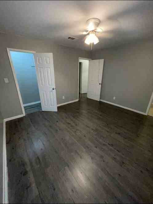 220 20th St N - Photo 3 of 12