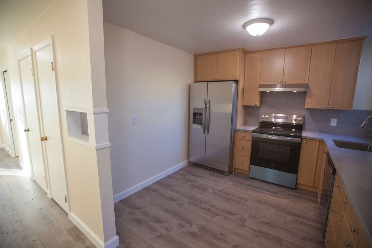 165-167 Miriam St - Photo 7 of 34