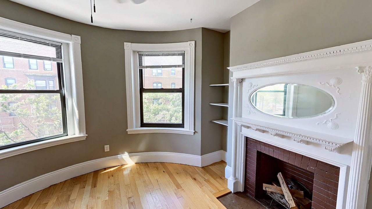 627B Columbus Ave - Photo 3 of 11