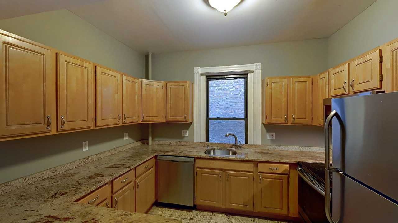 627B Columbus Ave - Photo 7 of 11