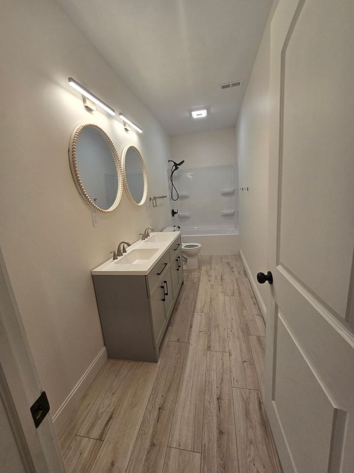 3347 N Tacoma Ave - Photo 6 of 10