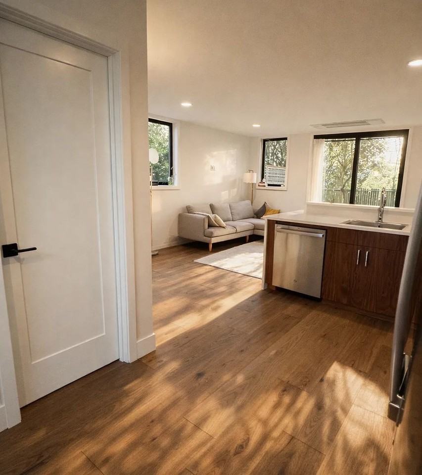 2528 27th Ave W - Photo 5 of 25