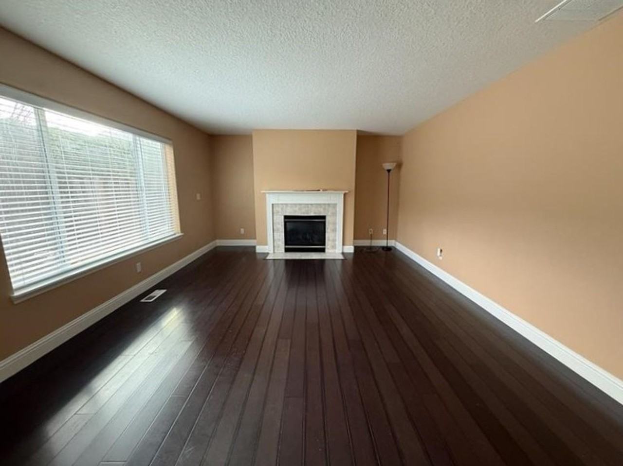 4542 Nw Continental Pl - Photo 2 of 13