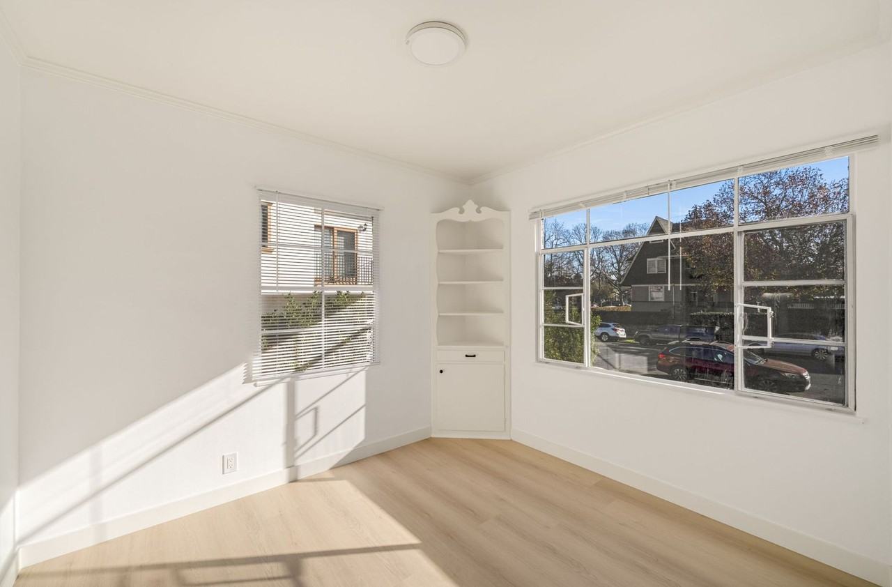 35 E 29th St ##33 - Photo 5 of 32