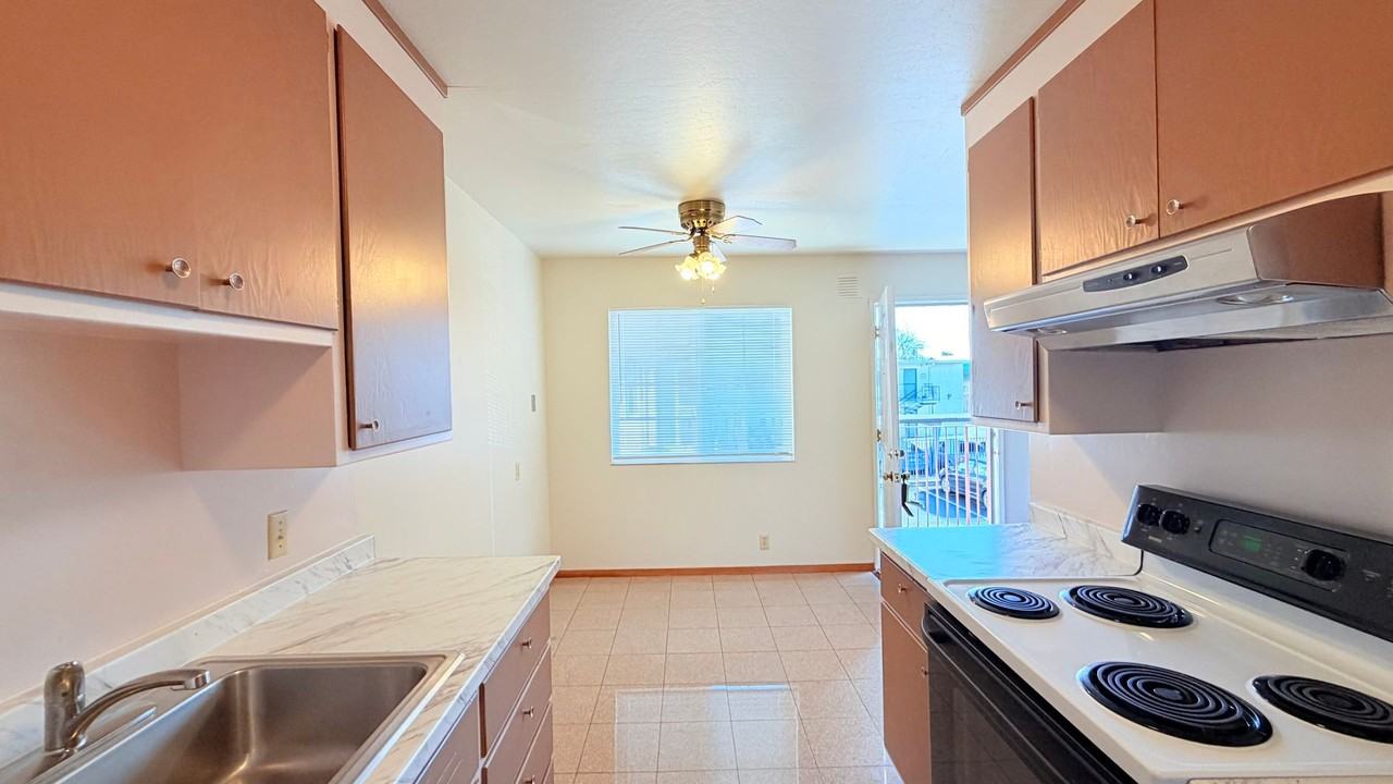 500 Buena Vista Ave #H - Photo 7 of 14