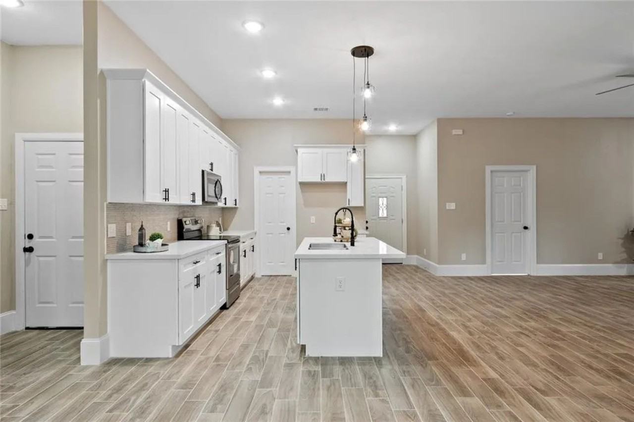 17324 E Hollyhill Dr - Photo 5 of 20