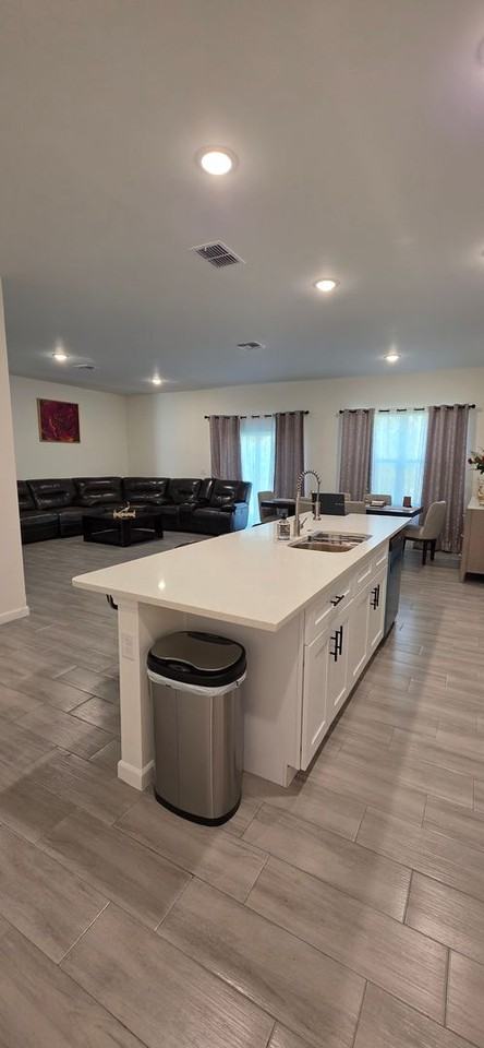 1523 Zinnia Dr - Photo 6 of 15