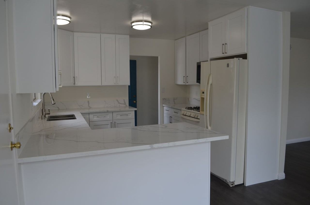 3665 Millikin Ave - Photo 6 of 18