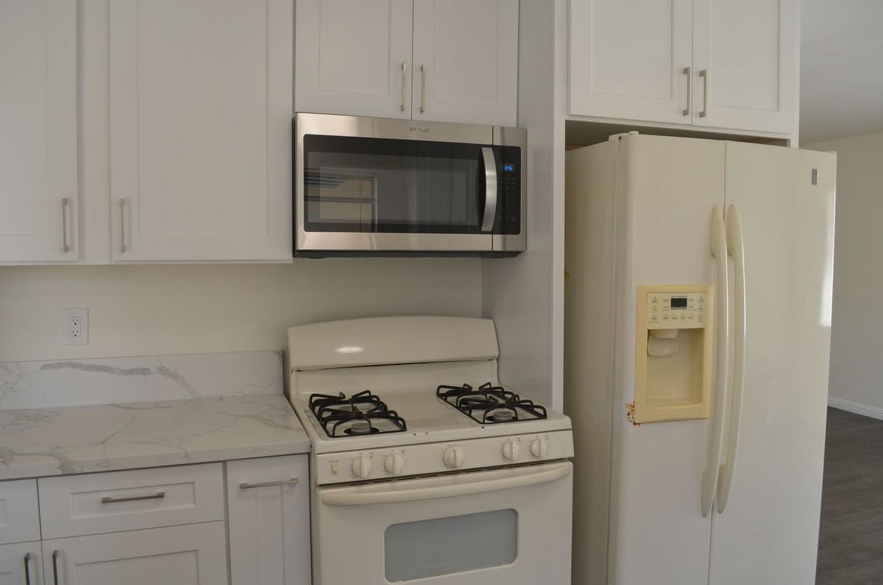 3665 Millikin Ave - Photo 7 of 18