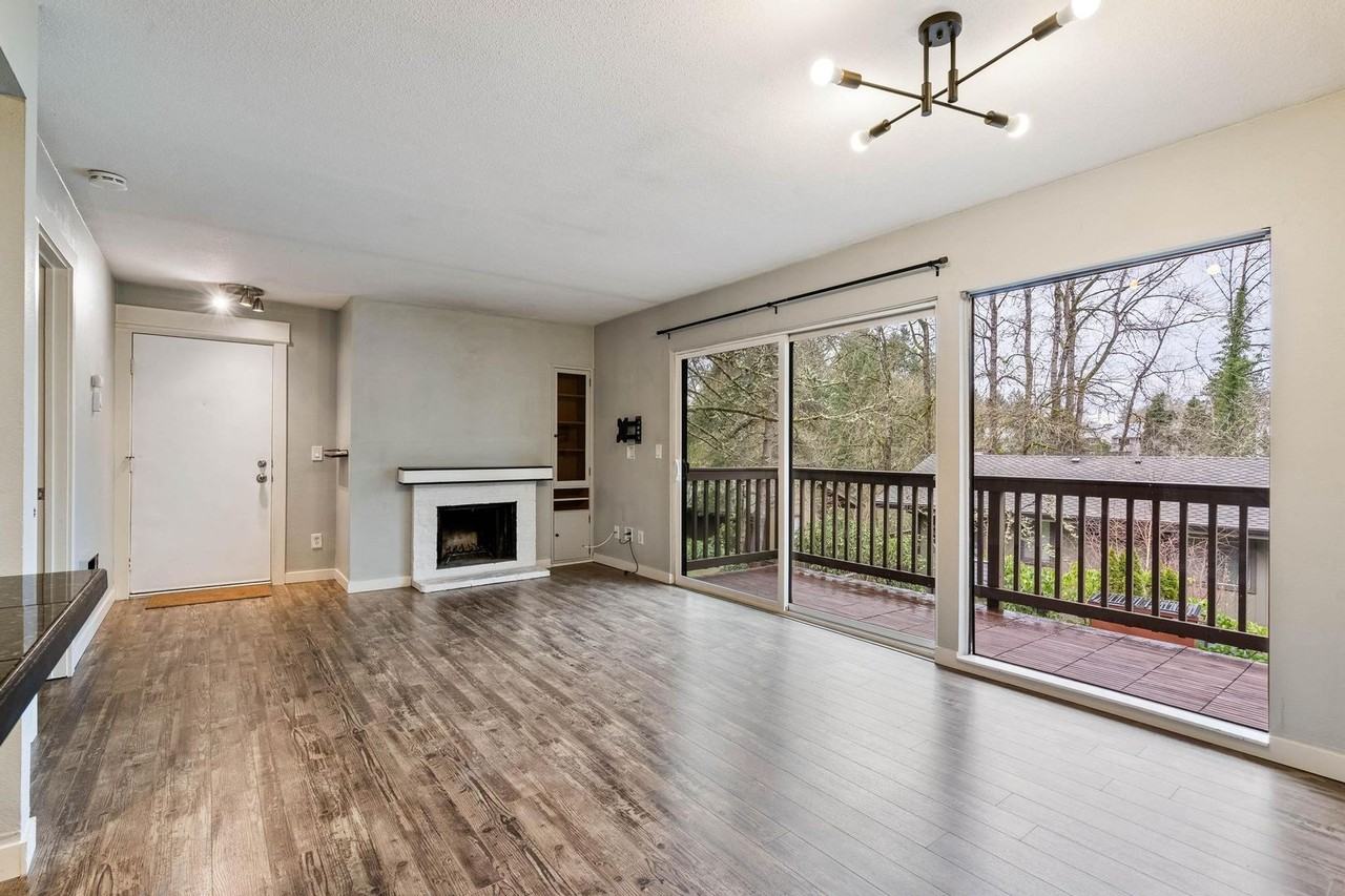 7726 Sw Barnes Rd #E - Photo 7 of 35