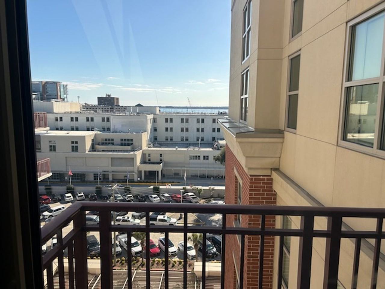 150 Bee St - Photo 3 of 14