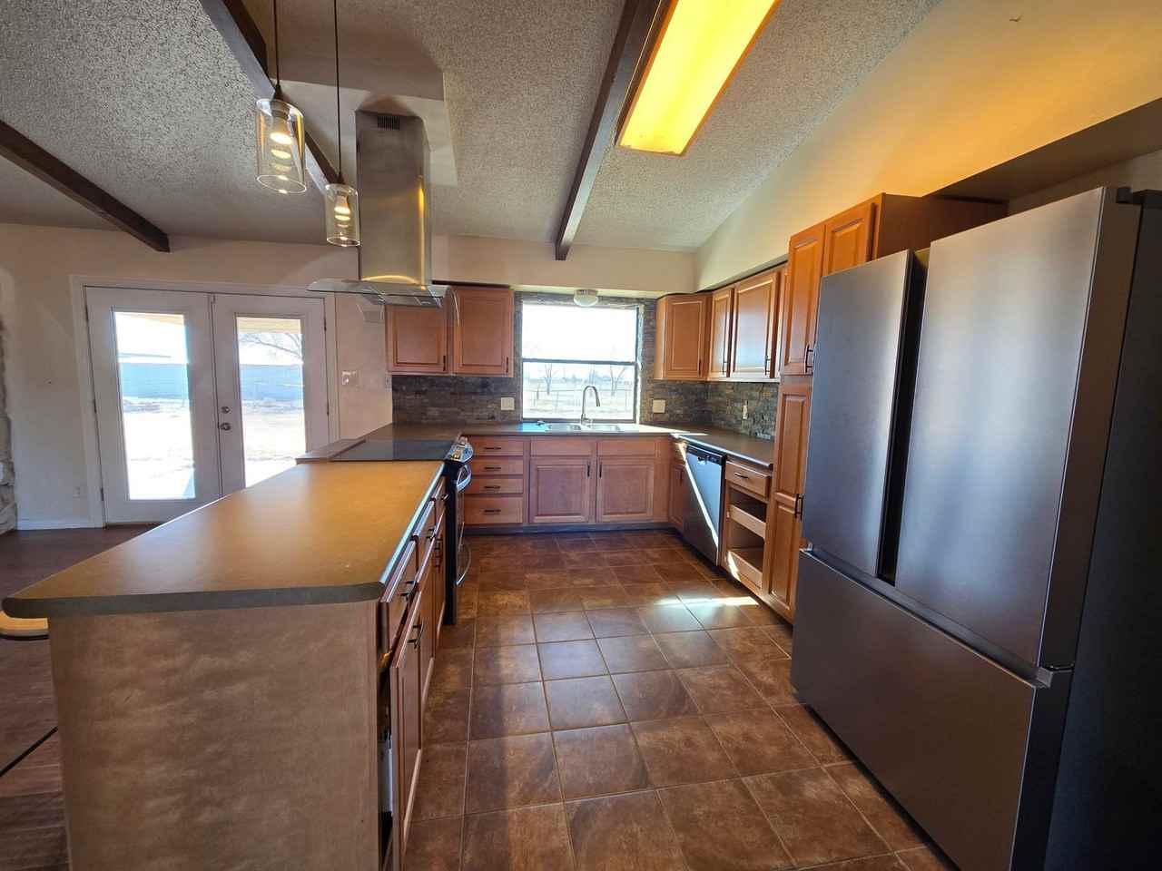 1091 Curry Road 6 - Photo 4 of 14