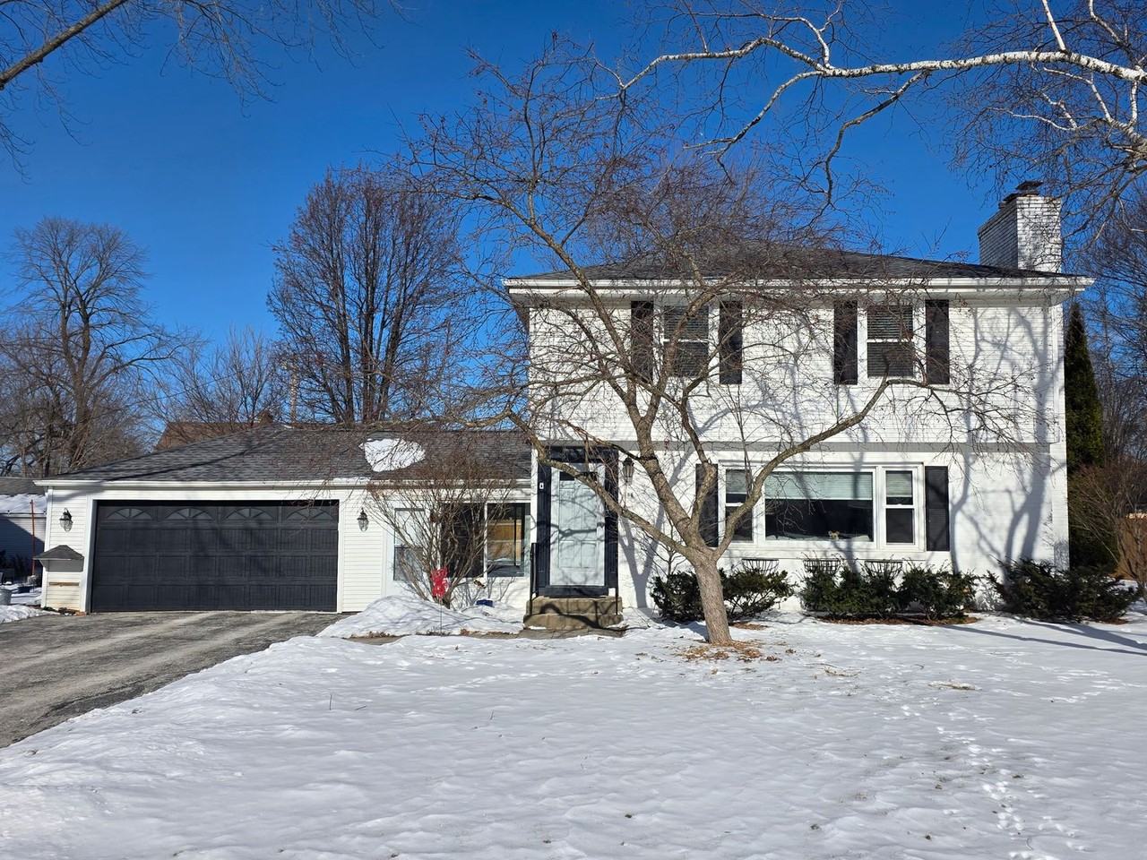 308 E Spooner Rd - Photo 3 of 43