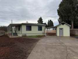 featured image of 1681 Harbor Dr