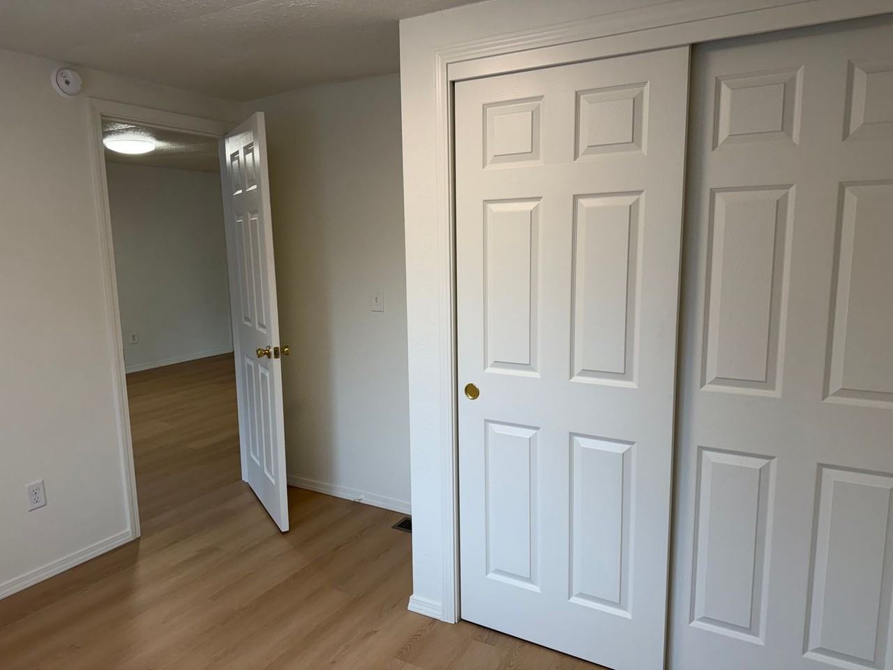 1681 Harbor Dr - Photo 7 of 36