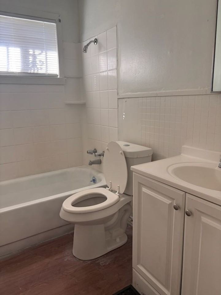 3715 Skyline Dr - Photo 4 of 9