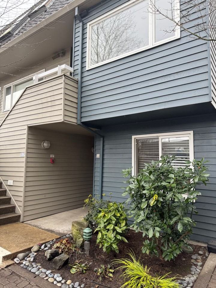 178 N Hayden Bay Dr - Photo 2 of 32