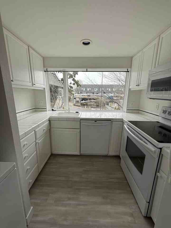 178 N Hayden Bay Dr - Photo 7 of 32