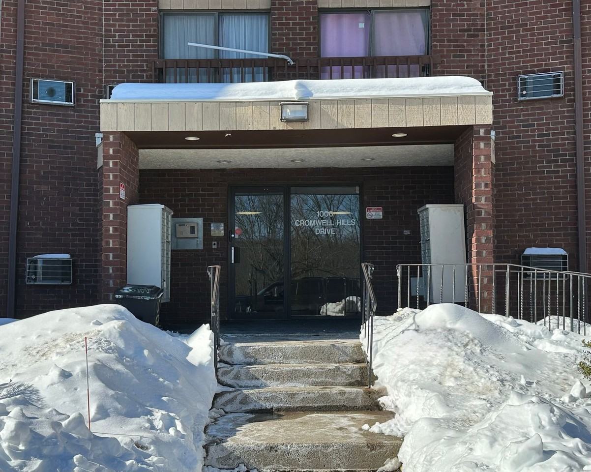 1312 Cromwell Hills Dr - Photo 3 of 3