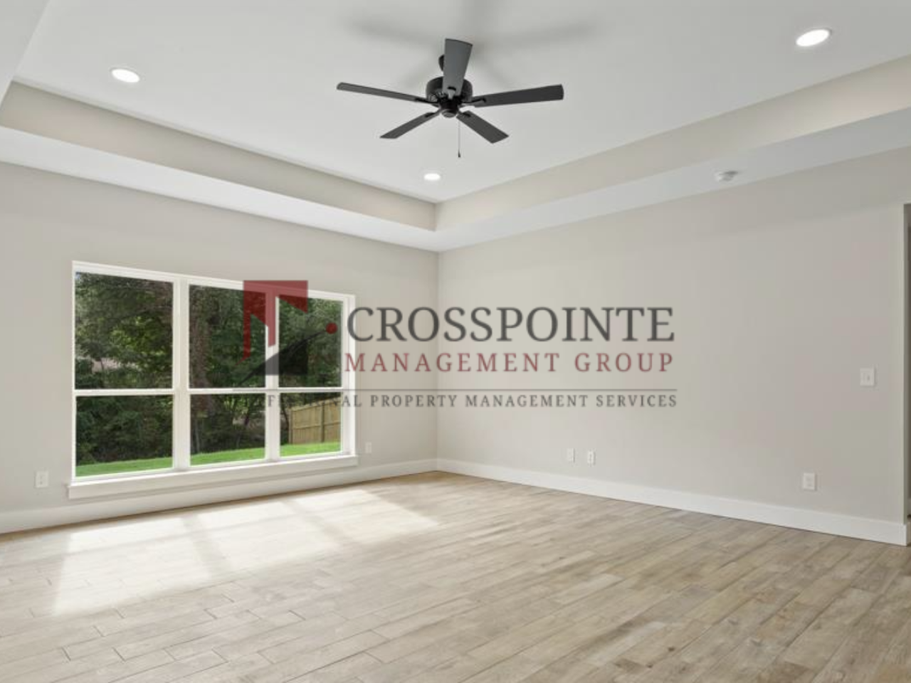 16414 Crossing Cir - Photo 2 of 20