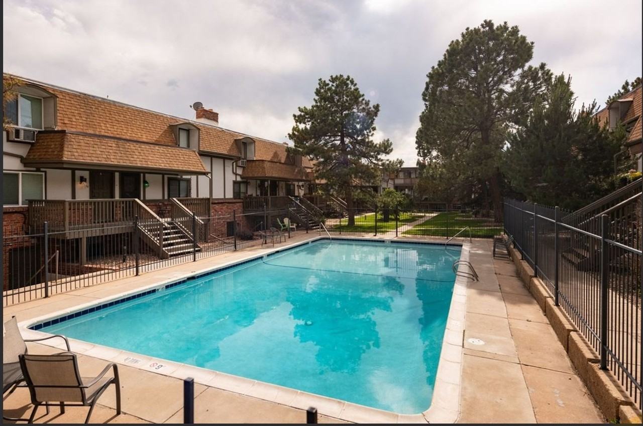 2700 S Holly St - Photo 2 of 34