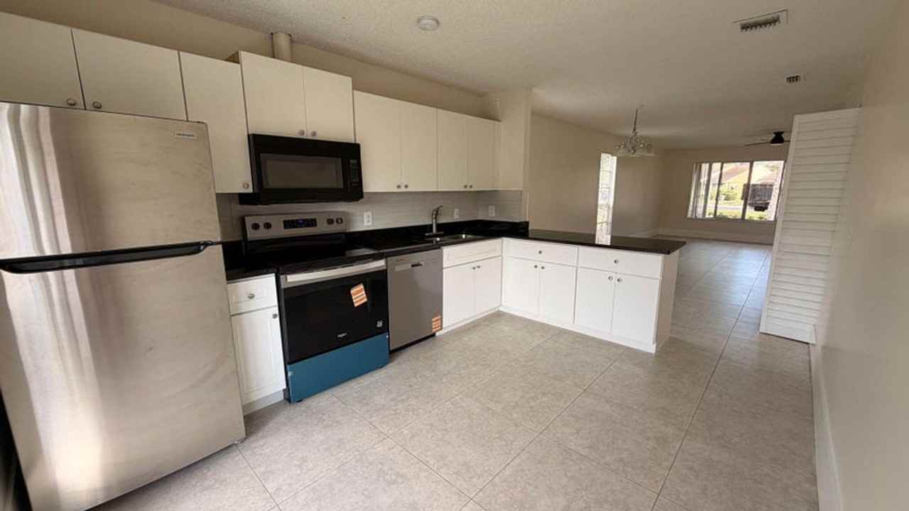 4774 Orleans Ct - Photo 3 of 22