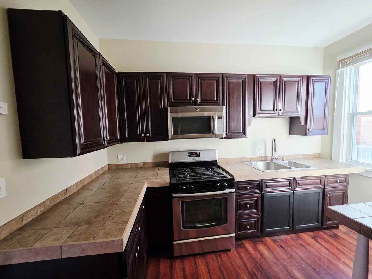 20 Walnut Street - Photo 2 of 50