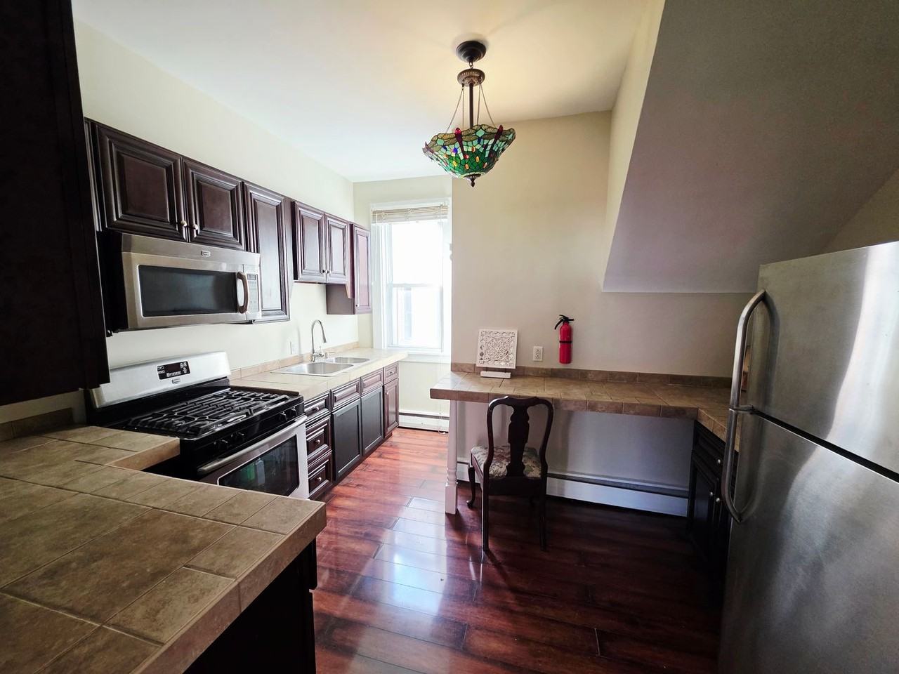 20 Walnut Street - Photo 4 of 50