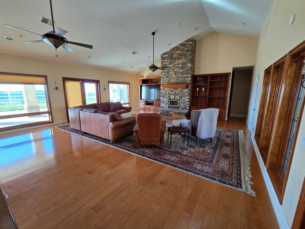 8154 Cable Canyon Rd - Photo 5 of 38