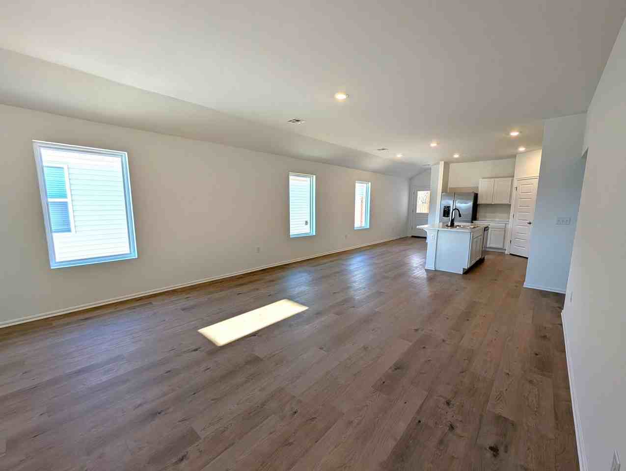 3301 Little Creek Dr - Photo 3 of 16