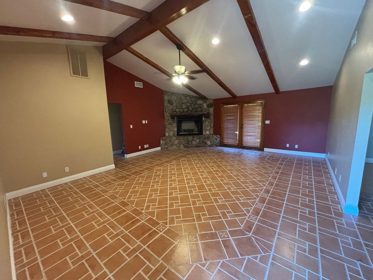 16438 Vasquez Canyon Rd - Photo 2 of 15