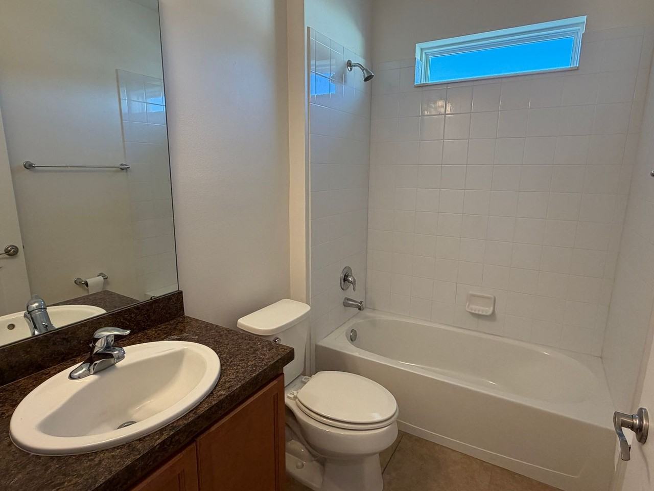 2228 Waukegan Dr - Photo 6 of 22