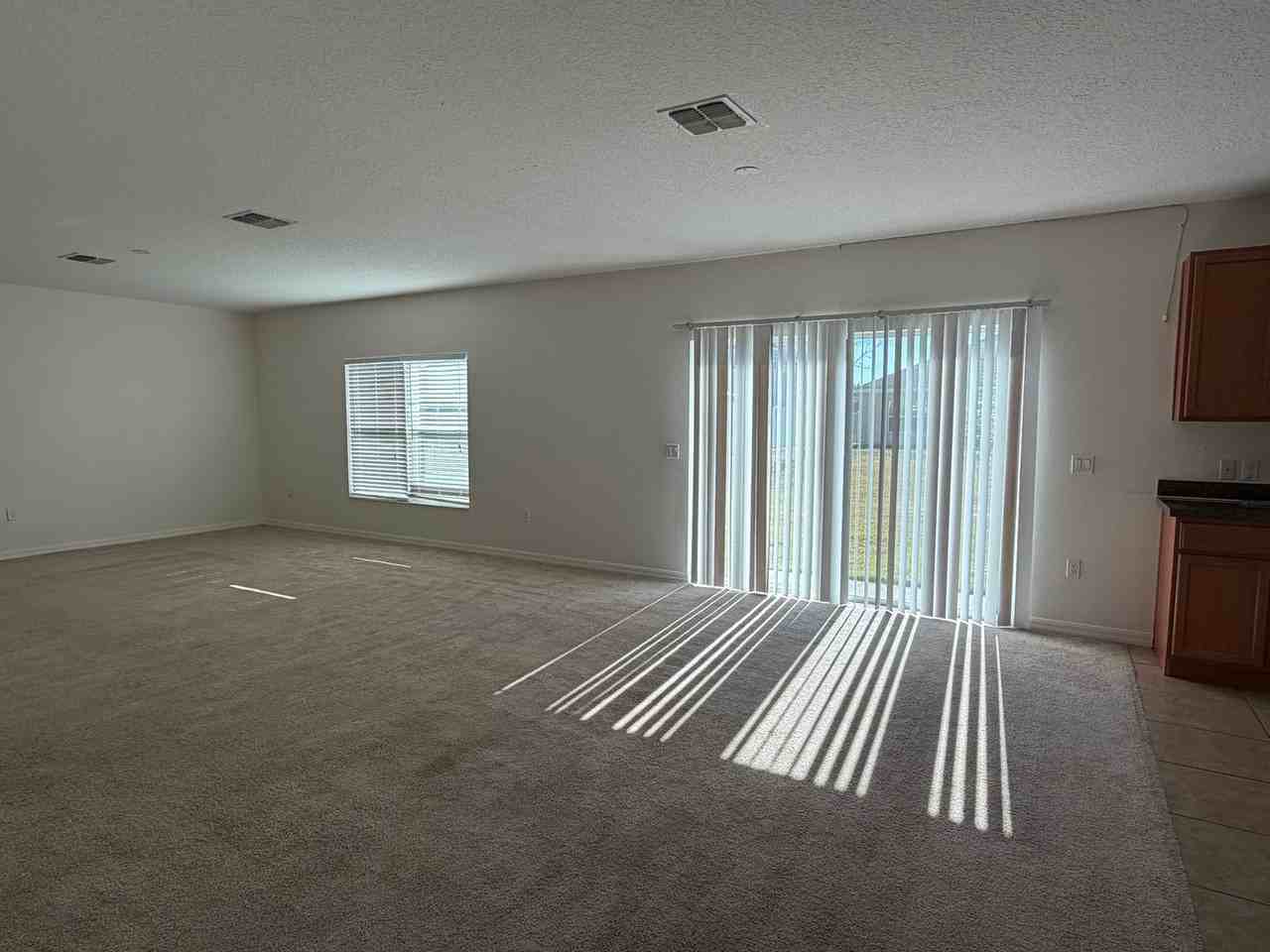 2228 Waukegan Dr - Photo 7 of 22