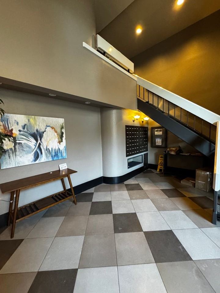 500 Salem St - Photo 4 of 16