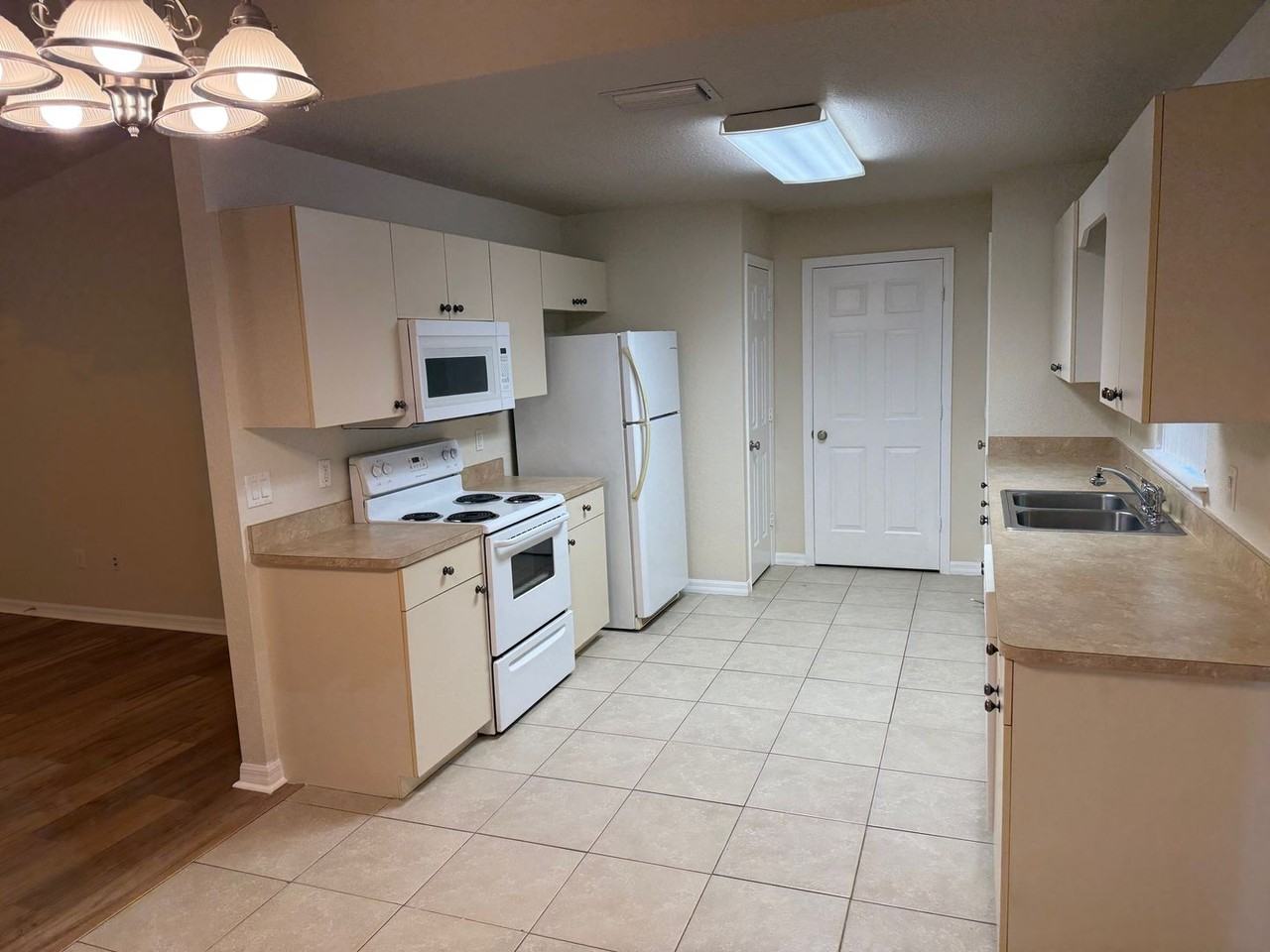 54 Laurel Pass - Photo 7 of 28